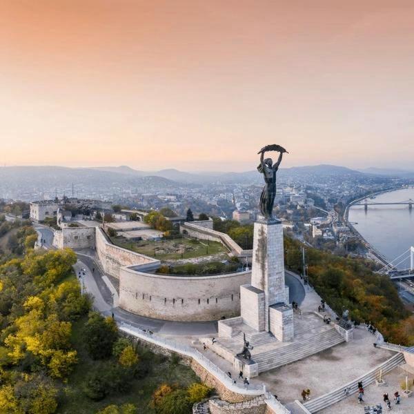 Ferienwohnung Liberty Bridge Zenta Budapest Exterior foto